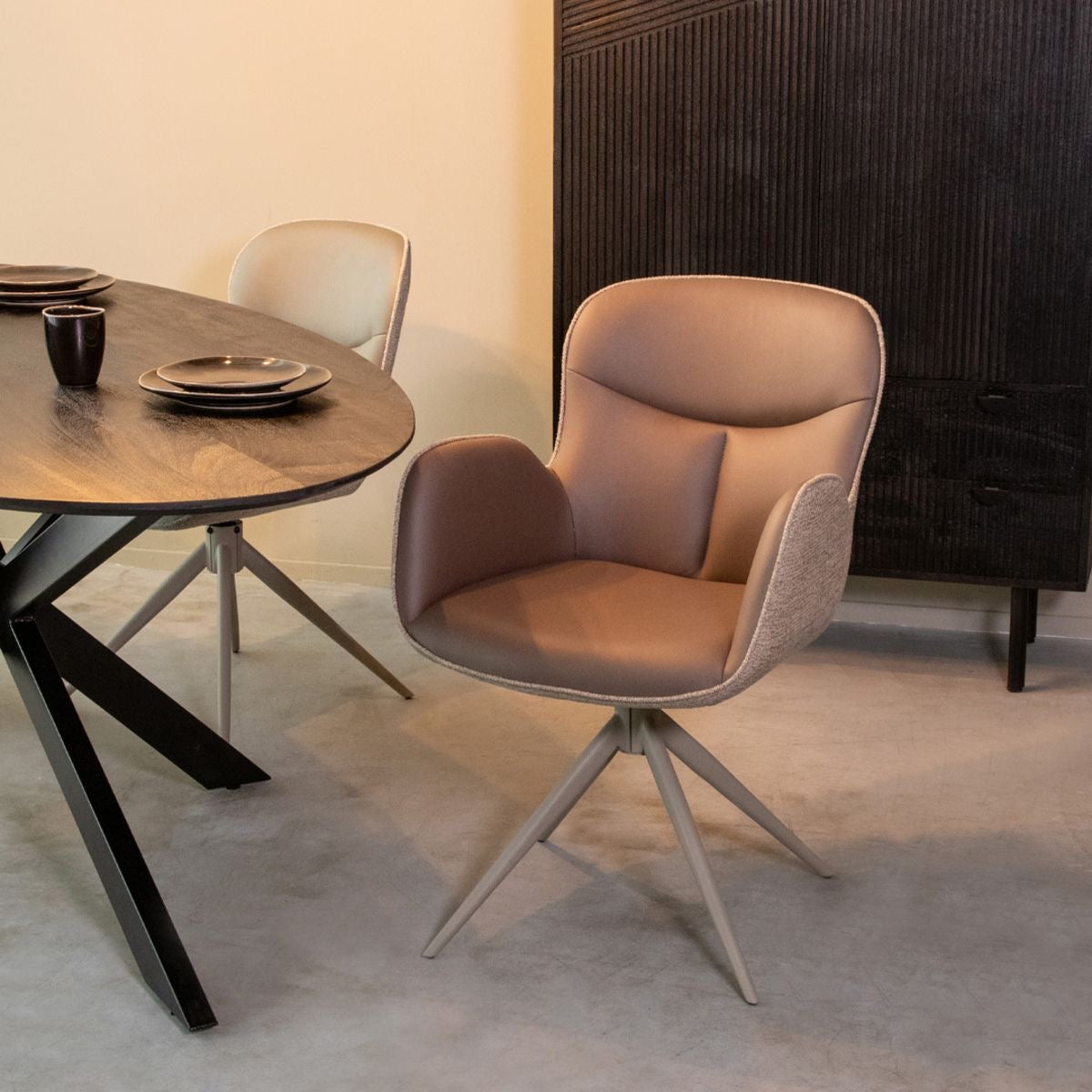 Eetkamerstoelen kopen | Comfortabele stoelen voor de eetkamer